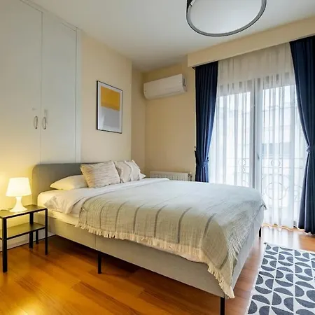 Duplex With Stunning Sea View, 3br, 2ba Istanbul